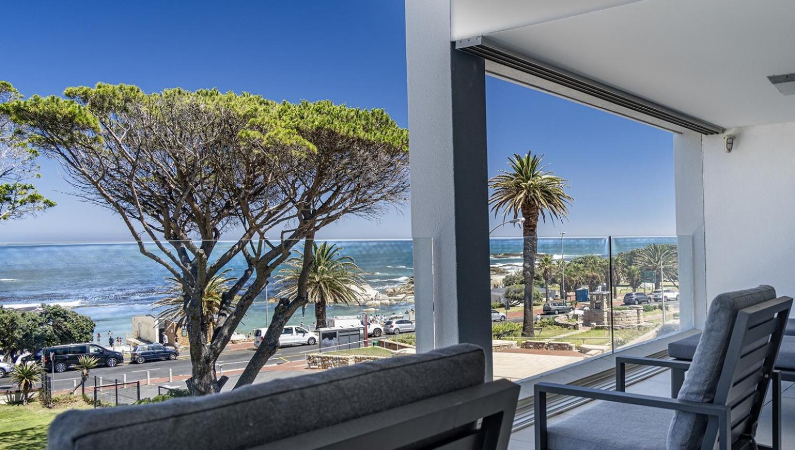 Blue Views Penthouse Beachfront Apartment With Pool Cape Town Luaran gambar